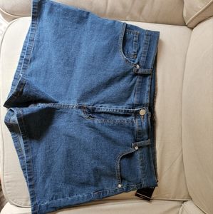 Forever 21+ Denim Short- Size 18